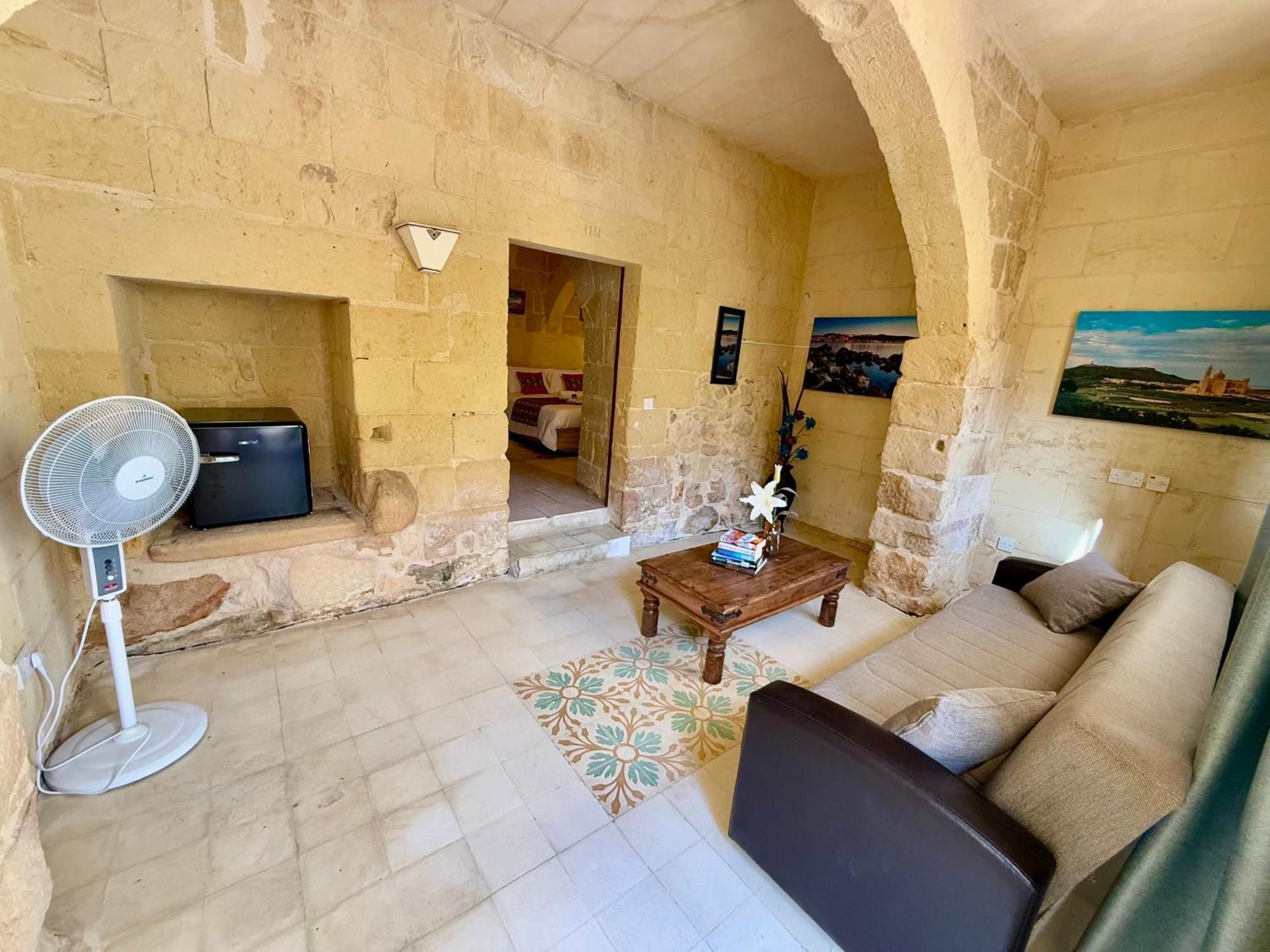 Ta' Matmura B&B Għarb Eksteriør billede