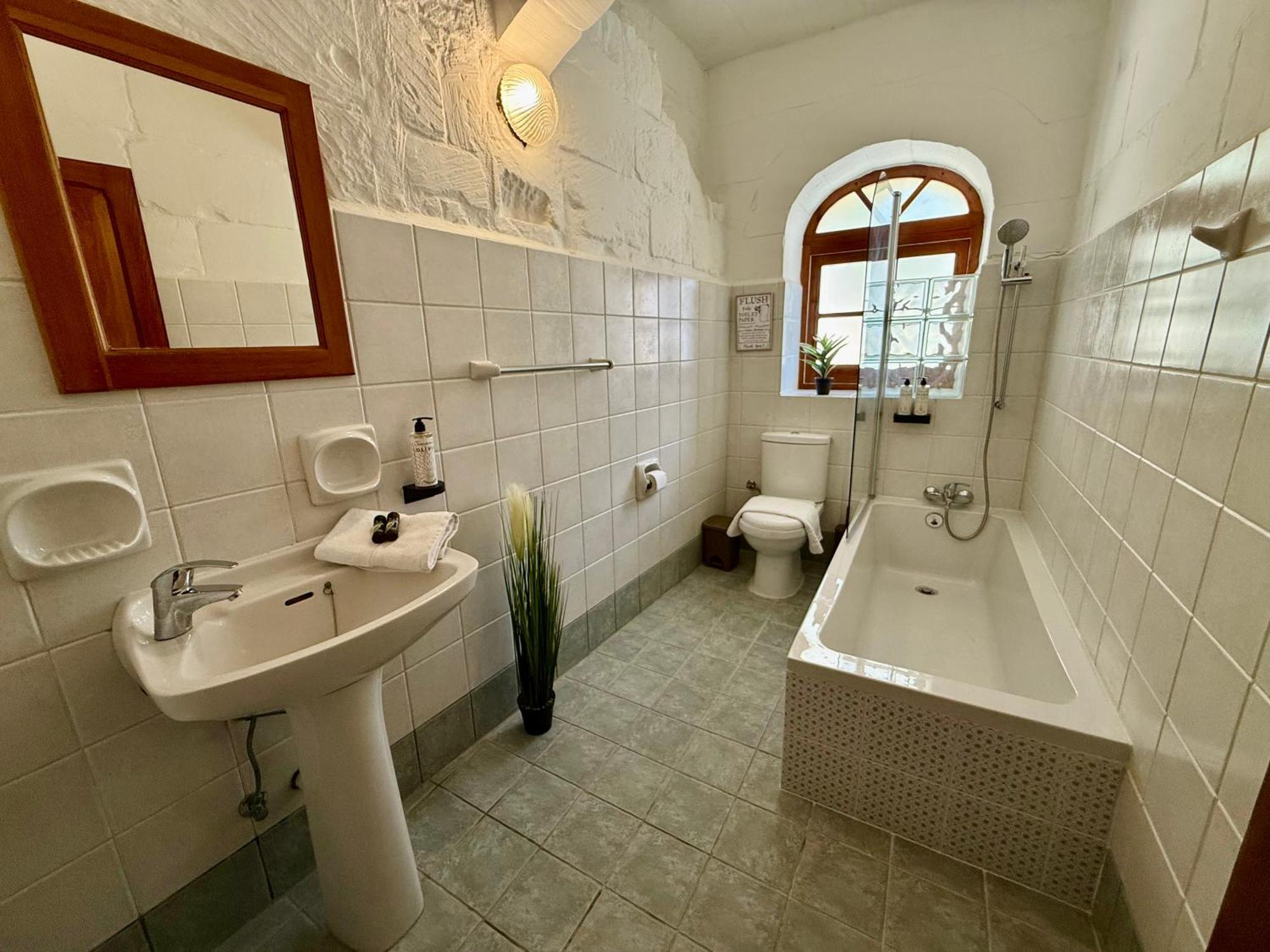 Ta' Matmura B&B Għarb Eksteriør billede